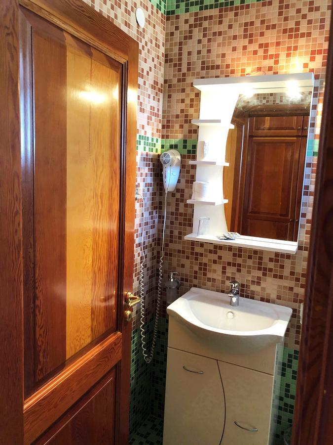 Regina Hotel Vasilatika  Екстер'єр фото