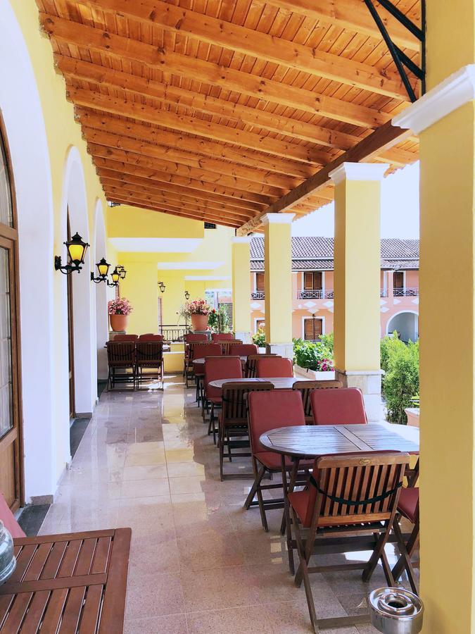 Regina Hotel Vasilatika  Екстер'єр фото