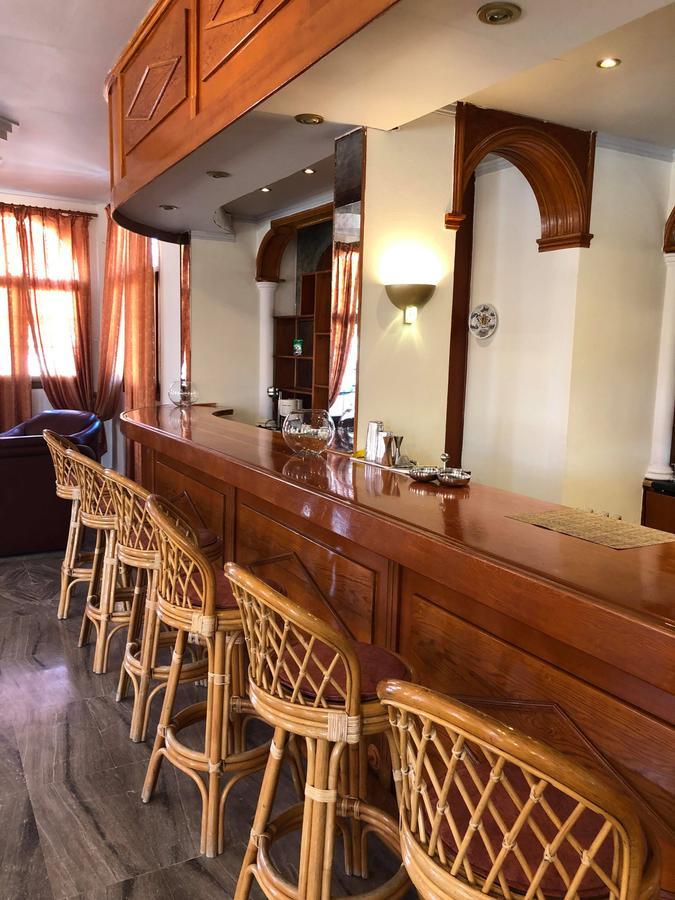 Regina Hotel Vasilatika  Екстер'єр фото